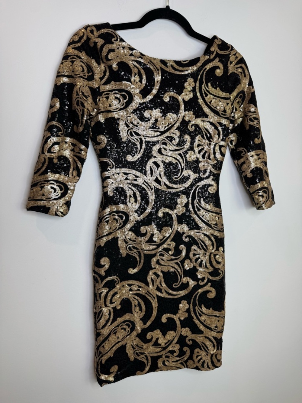Le Chateau Black Sequin Sheath Dress tight dress golden sequins chic baroque - Picture 3 of 9